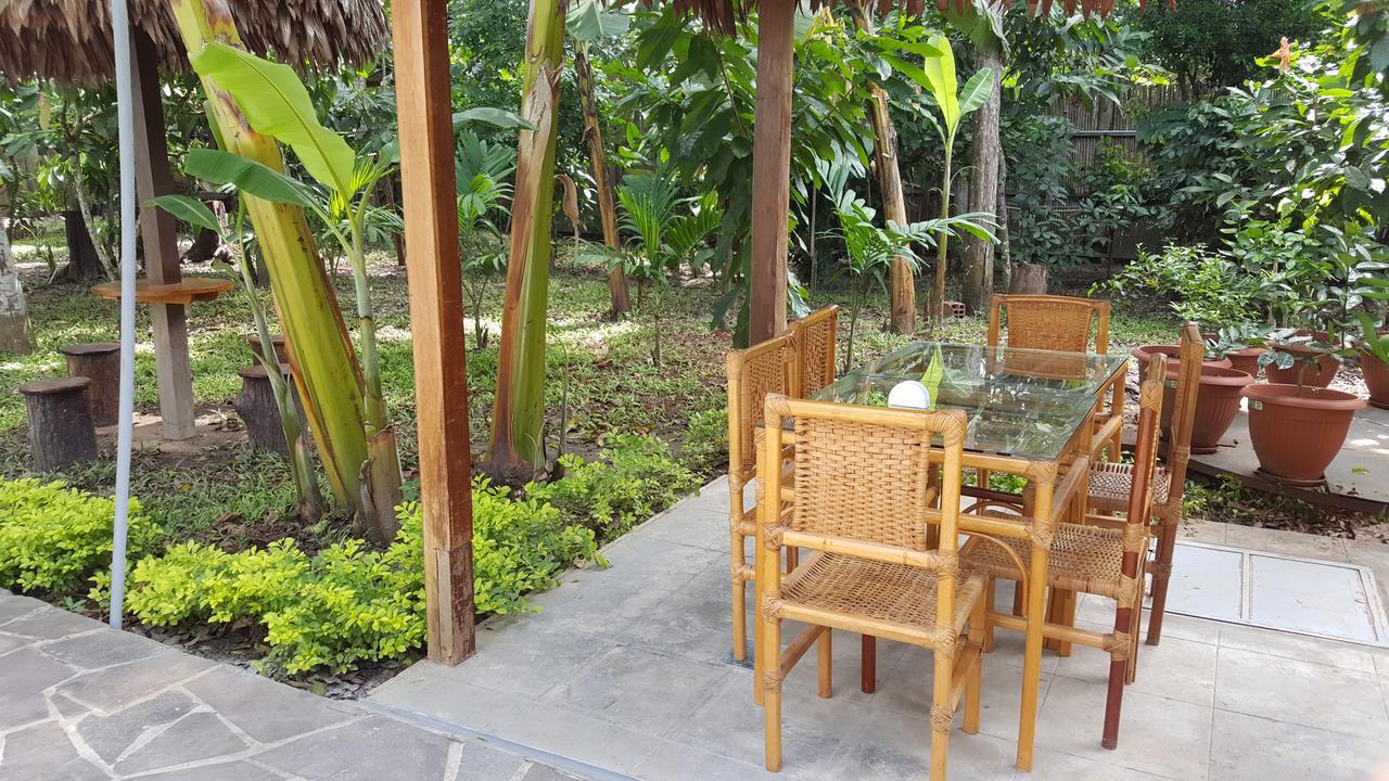 La Floresta Tarapoto Hostal エクステリア 写真