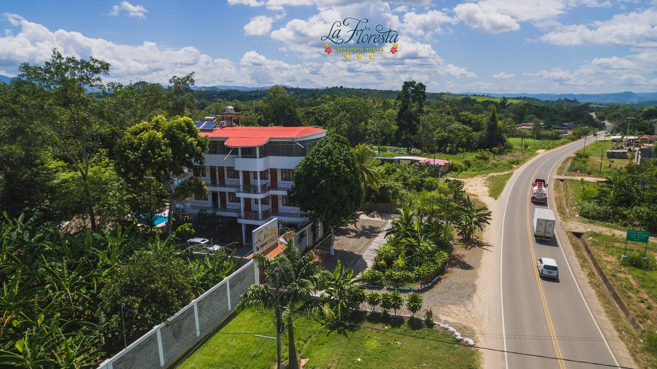 La Floresta Tarapoto Hostal エクステリア 写真