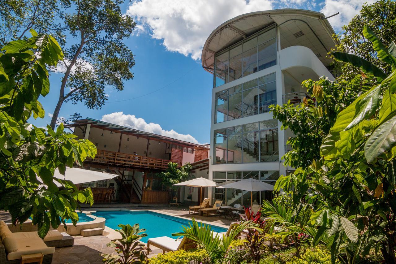 La Floresta Tarapoto Hostal エクステリア 写真