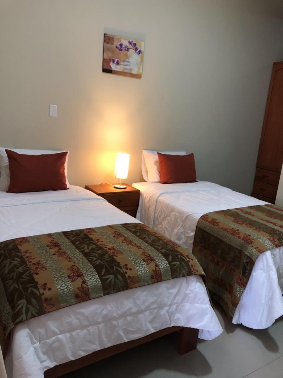 La Floresta Tarapoto Hostal エクステリア 写真
